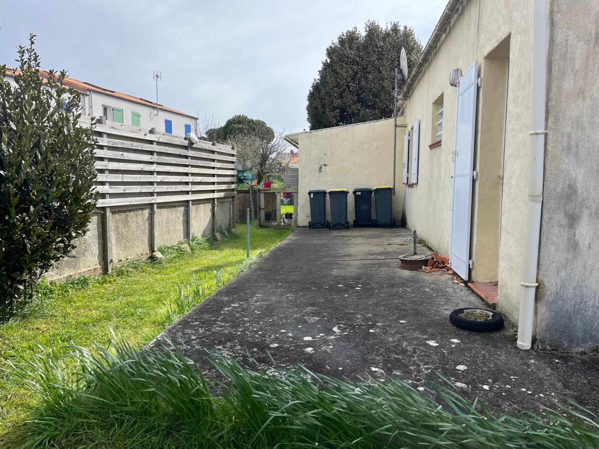 Maison Brem-Sur-Mer Exterior photo
